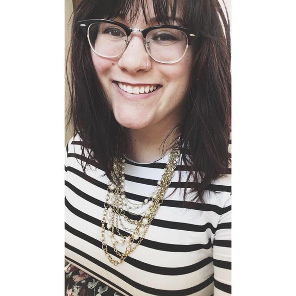 Meet your Posher, Kelsey - Picture 4 of 4